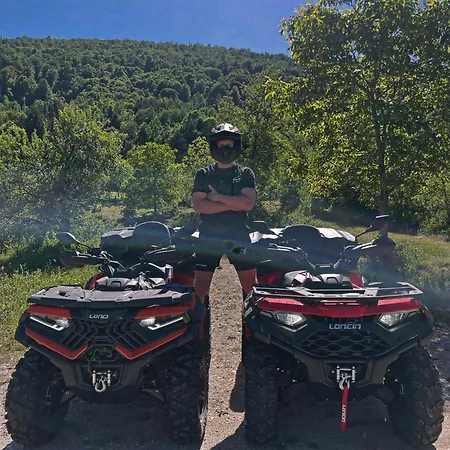Vikendica U Prirodi Na Rancu Vakantiehuis